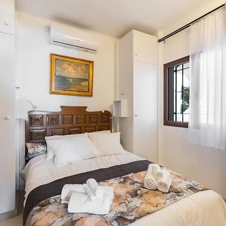 Capistrano Village, 2 Bedroom Apartment *